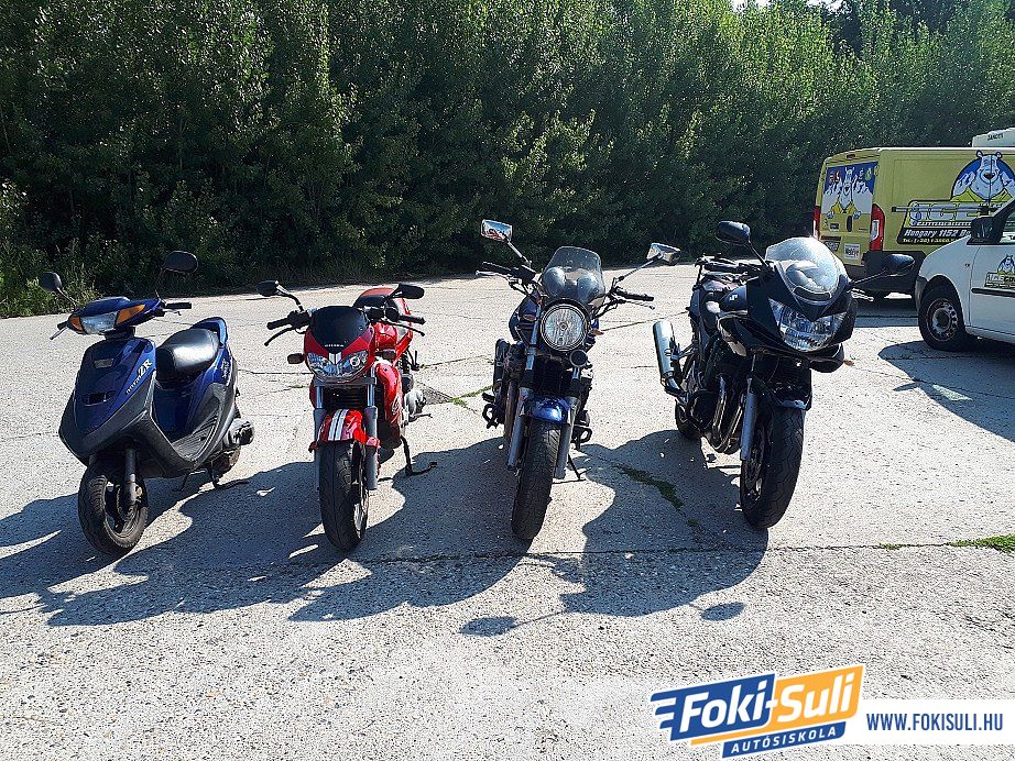 FOKI-SULI Autósiskola járművei 2.